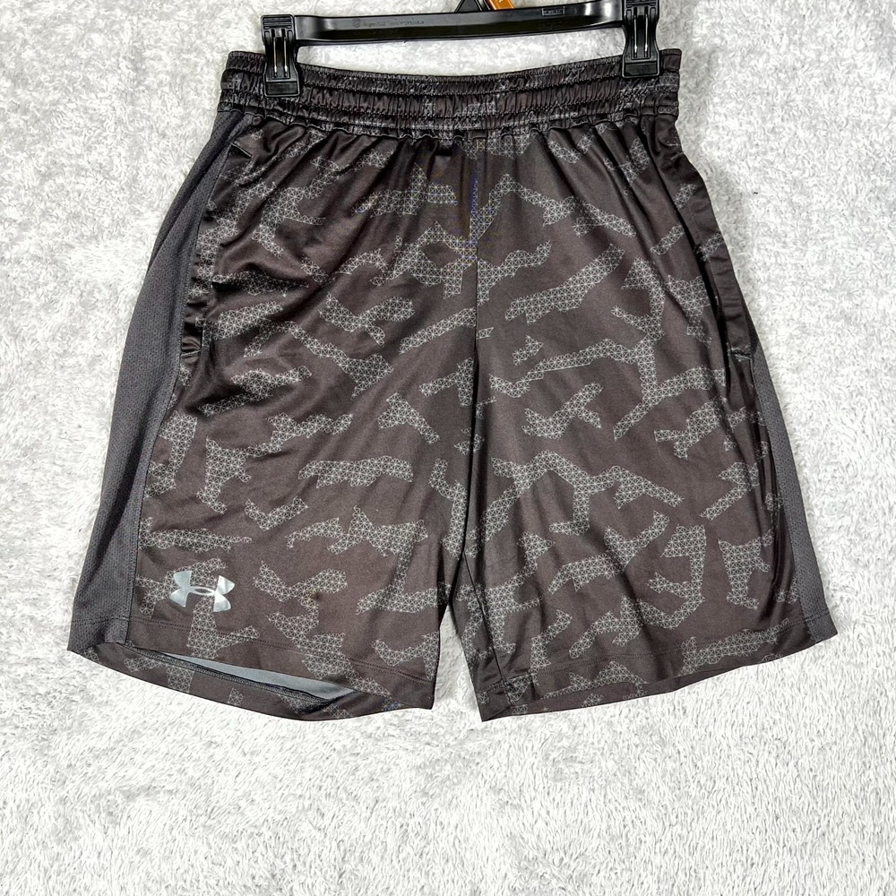 Under Armour Short Mens Medium Multicolor Digital Camouflage Fitted Heatgear